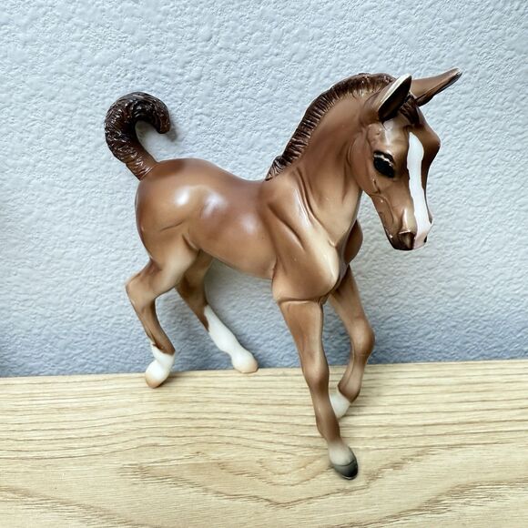 Breyer Foal Figurines Lot of 2 #62033 Liver Chestnut and Prancing Gray Foal Play - Picture 4 of 11